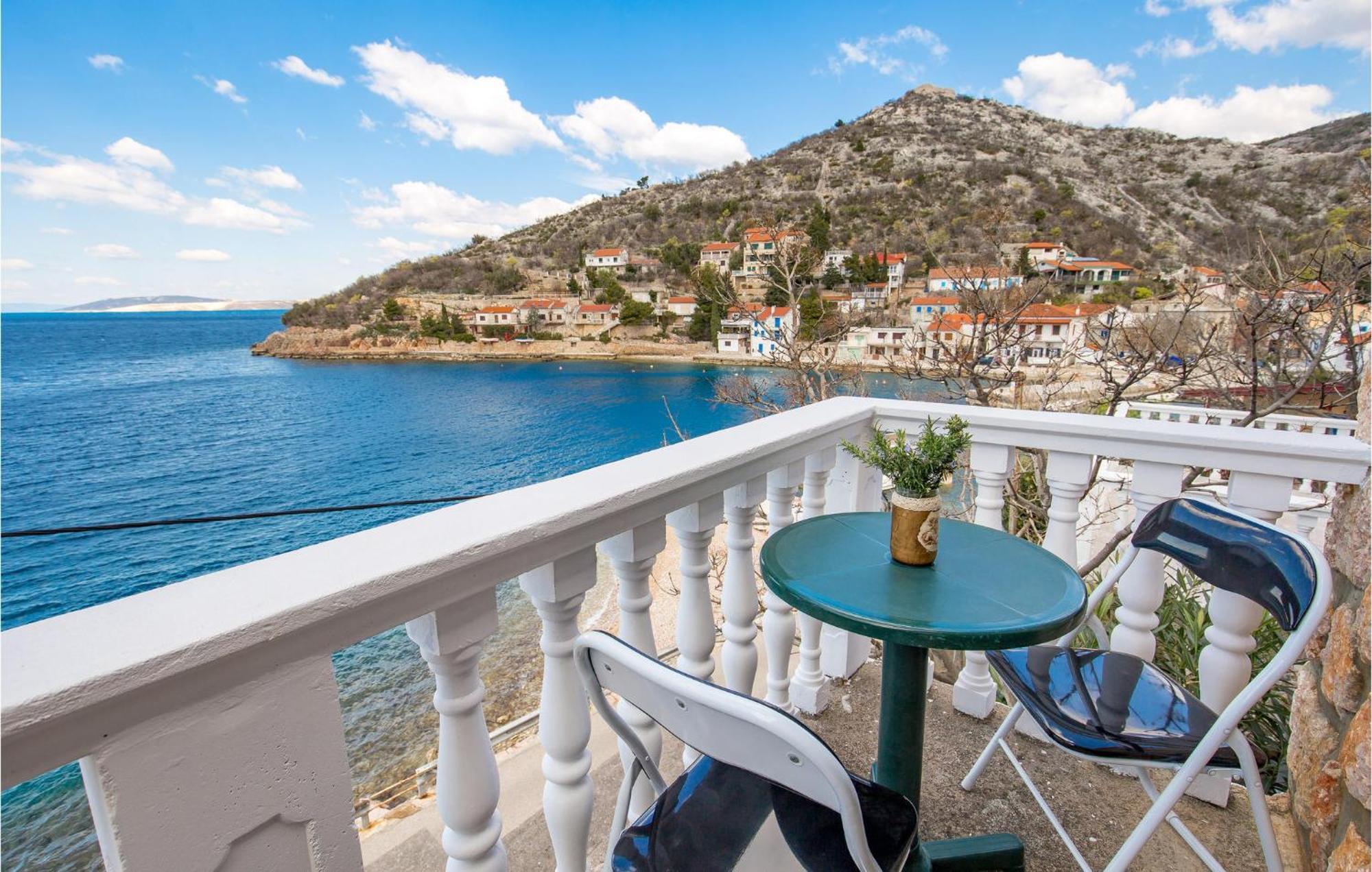 Cozy Apartment In Starigrad With House Sea View المظهر الخارجي الصورة